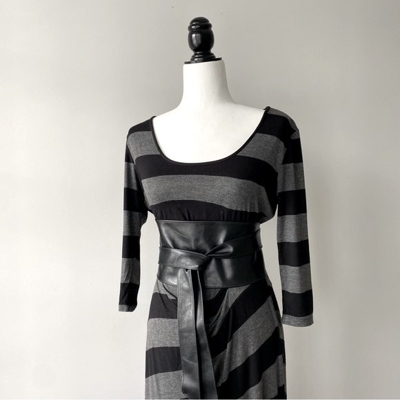 Striped Maxi Dress - Picture 4 of 10